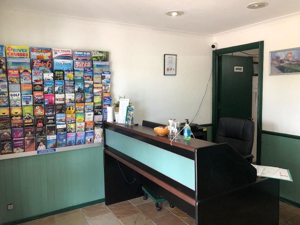 Puffers Inn Loganholme Экстерьер фото