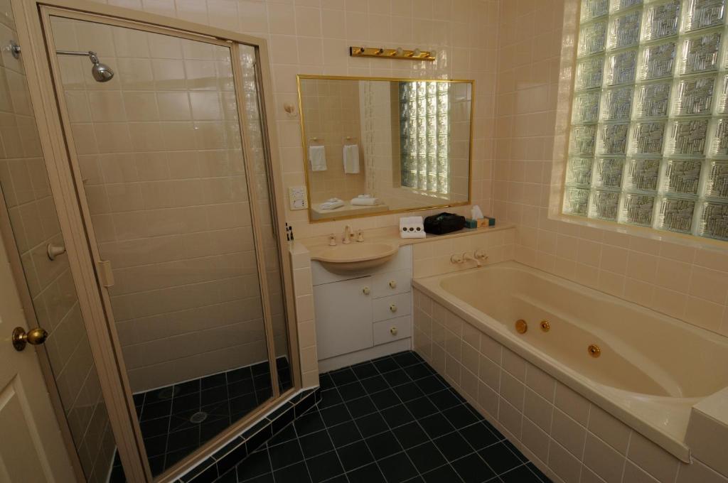 Puffers Inn Loganholme Экстерьер фото