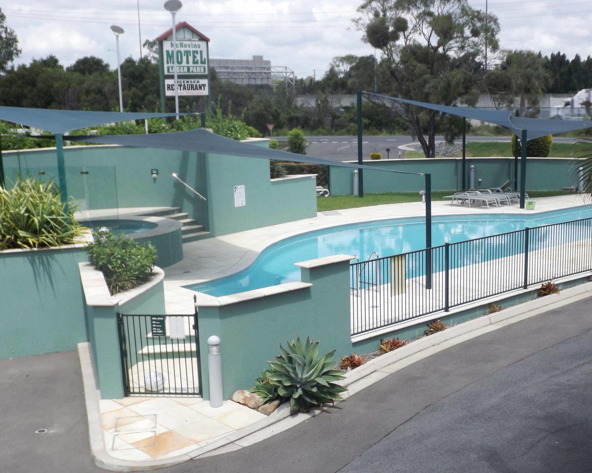 Puffers Inn Loganholme Экстерьер фото